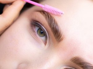 کاشت ابرو در دوران بارداری